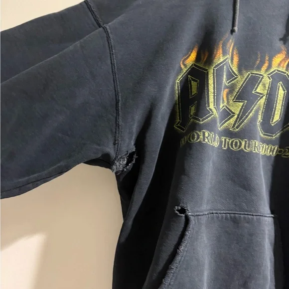Vintage AC/DC Hell’s Bell World Tour Hoodie - Picture 4 of 6
